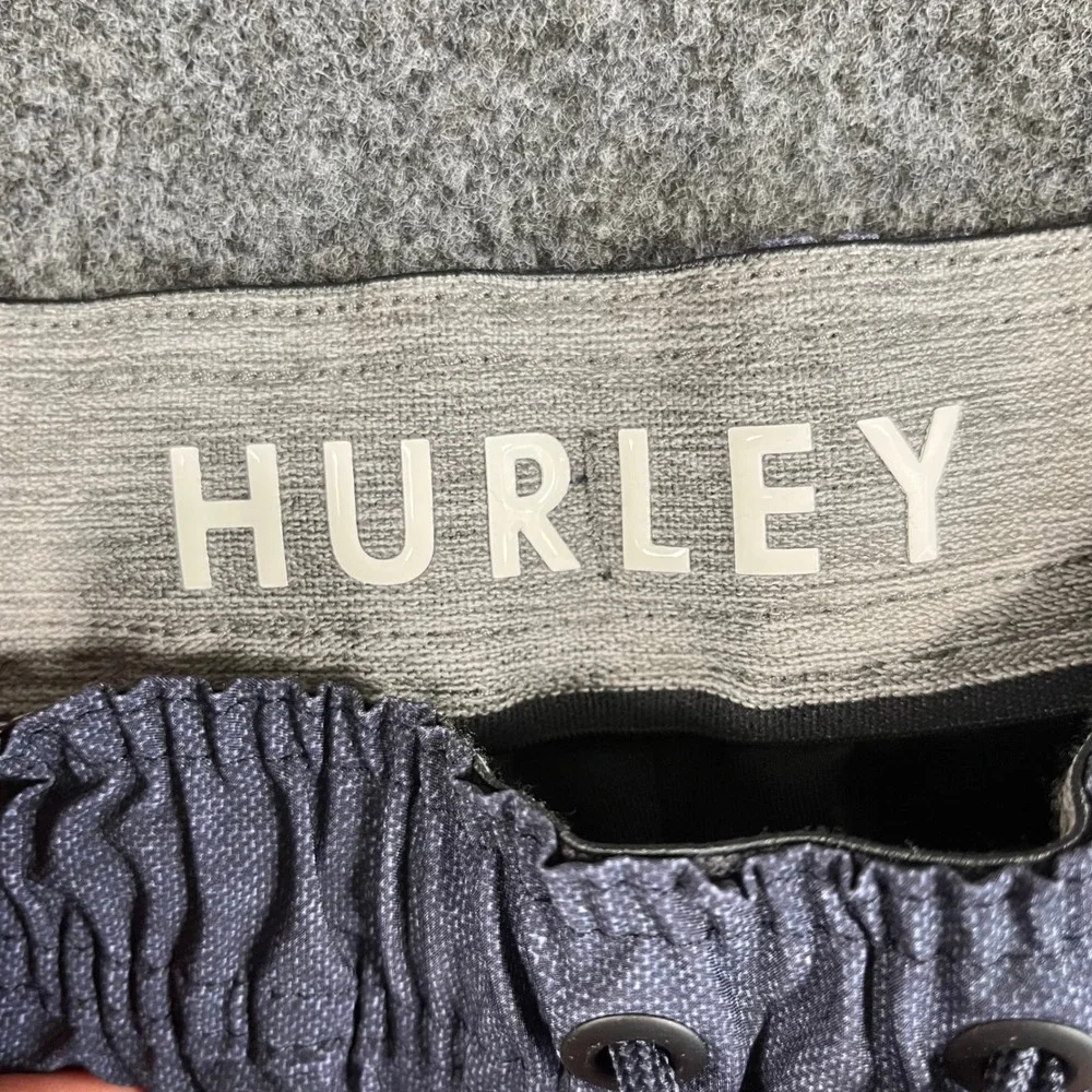 Hurley Mens Board Shorts Medium Red Blue Ombre Striped Swim Trunks Elastic Waist